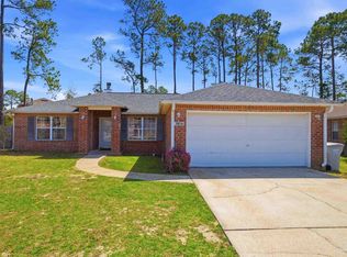 2634 Hidden Estates Cir, Navarre, FL 32566