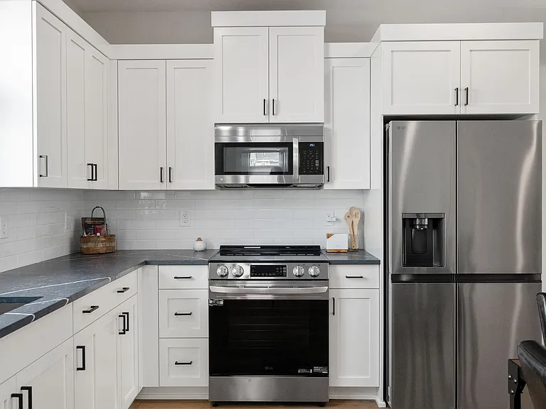 Brand New Newberg Homes- Up to 1 Month Free! — Photo 18
