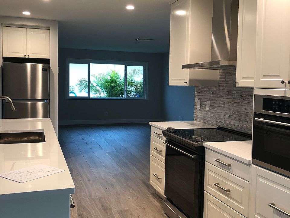 1st image of 8567 Sunset Dr