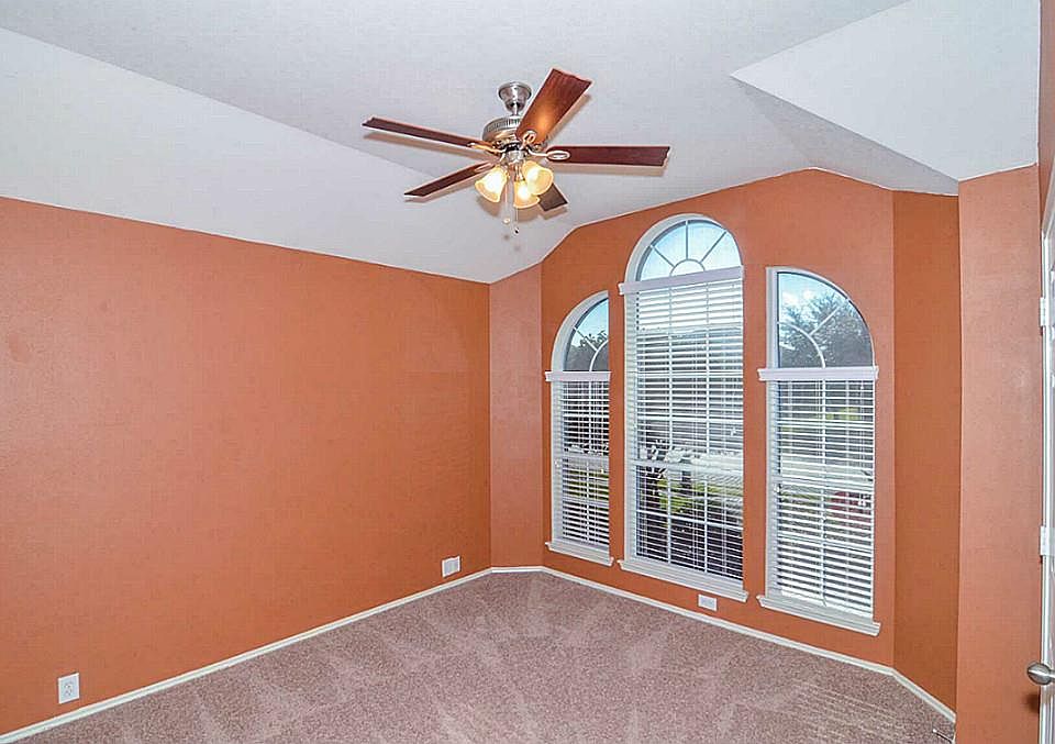 1st image of 14118 Darrah Dr