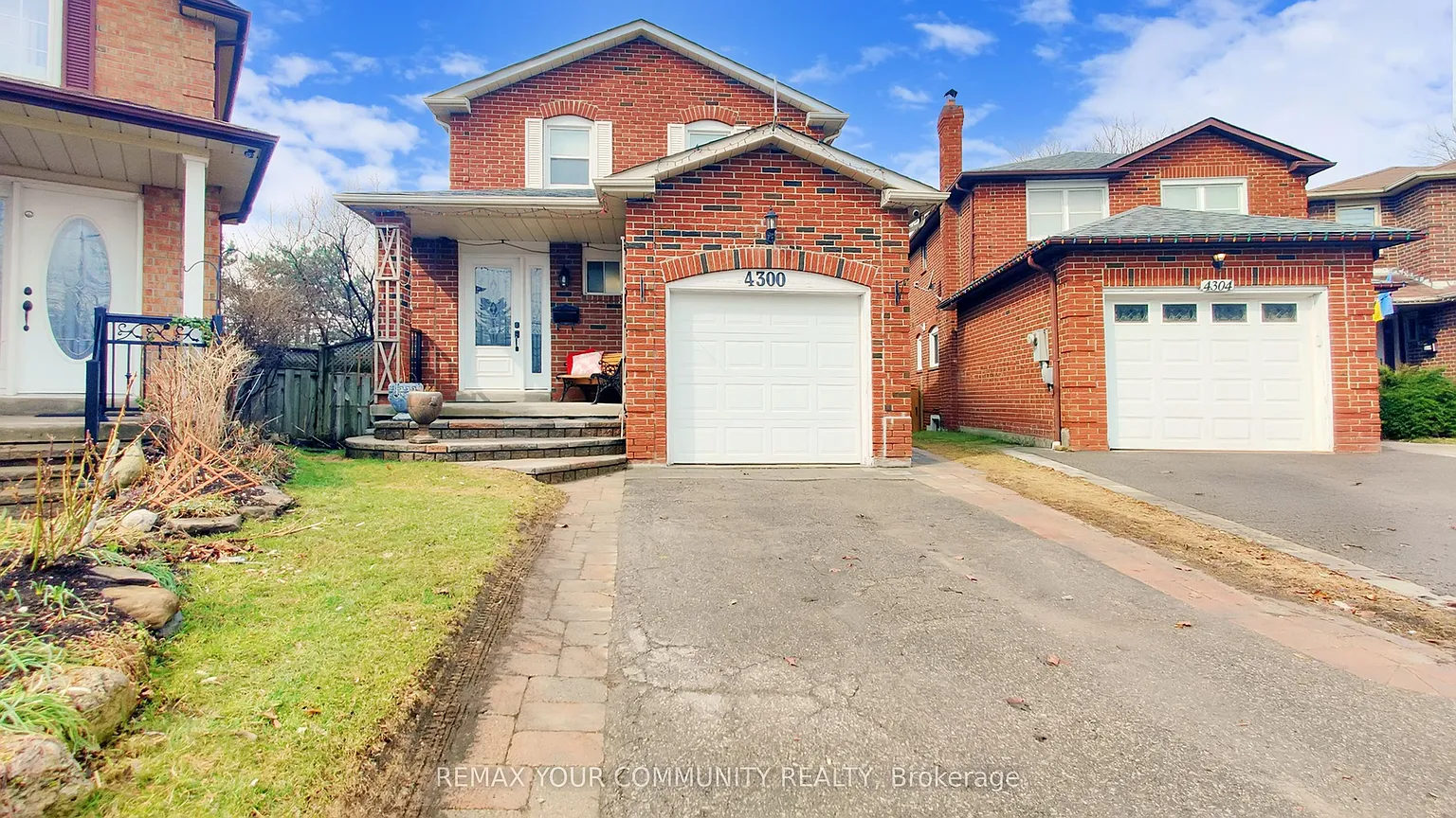 4300 Beacon Ln photo 1