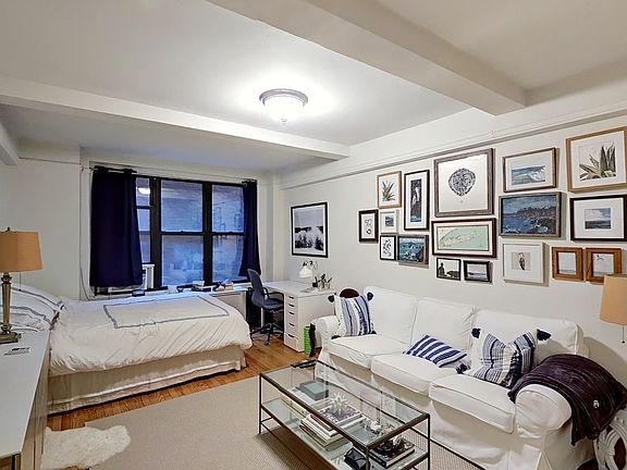 2nd image of 50 W 72nd St APT 515