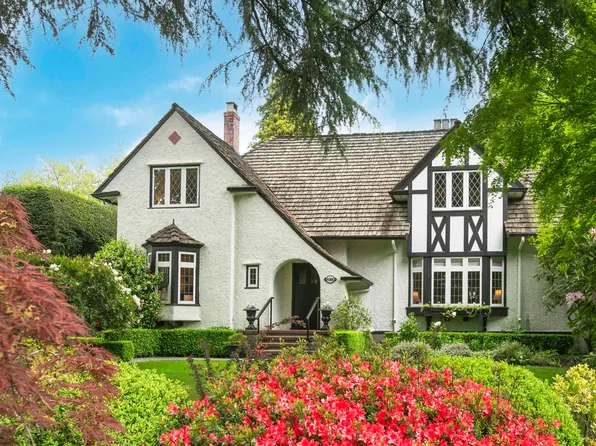 4388 Angus Dr, Vancouver, BC V6J 4J3