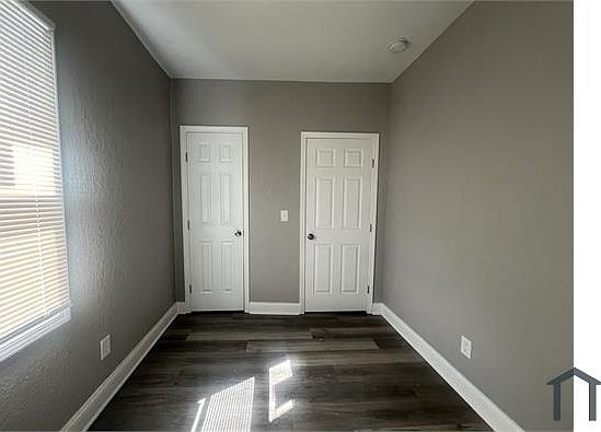 3rd image of 2515 E 20th St #1