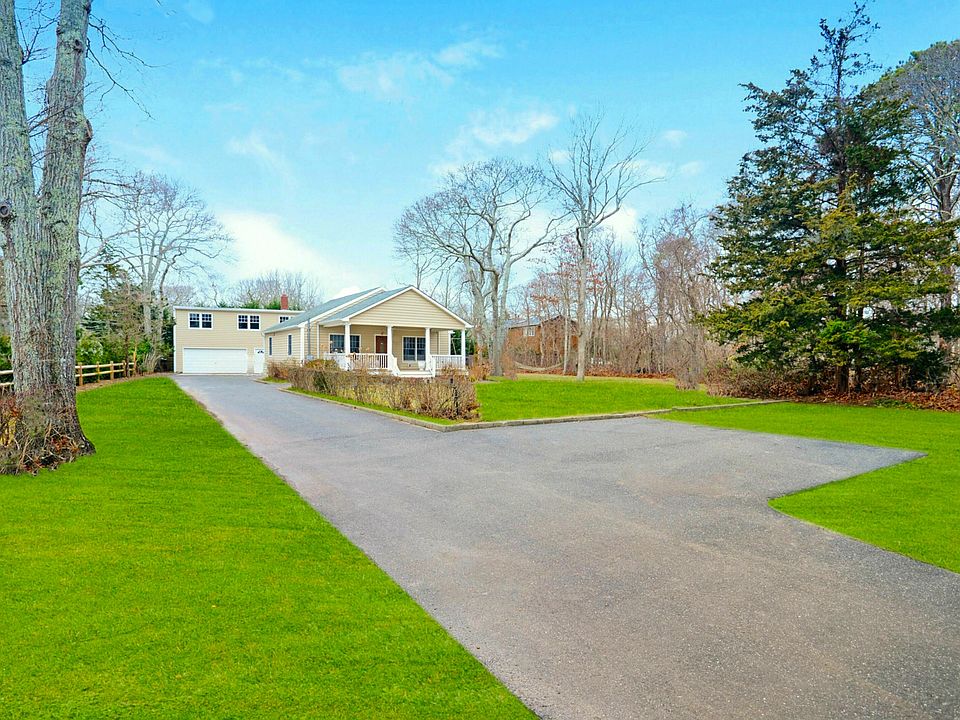 1st image of 4 Huckleberry Ln