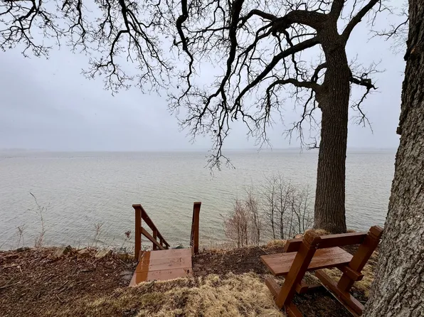 5106 Card Ave #2, Mc Farland, WI 53558