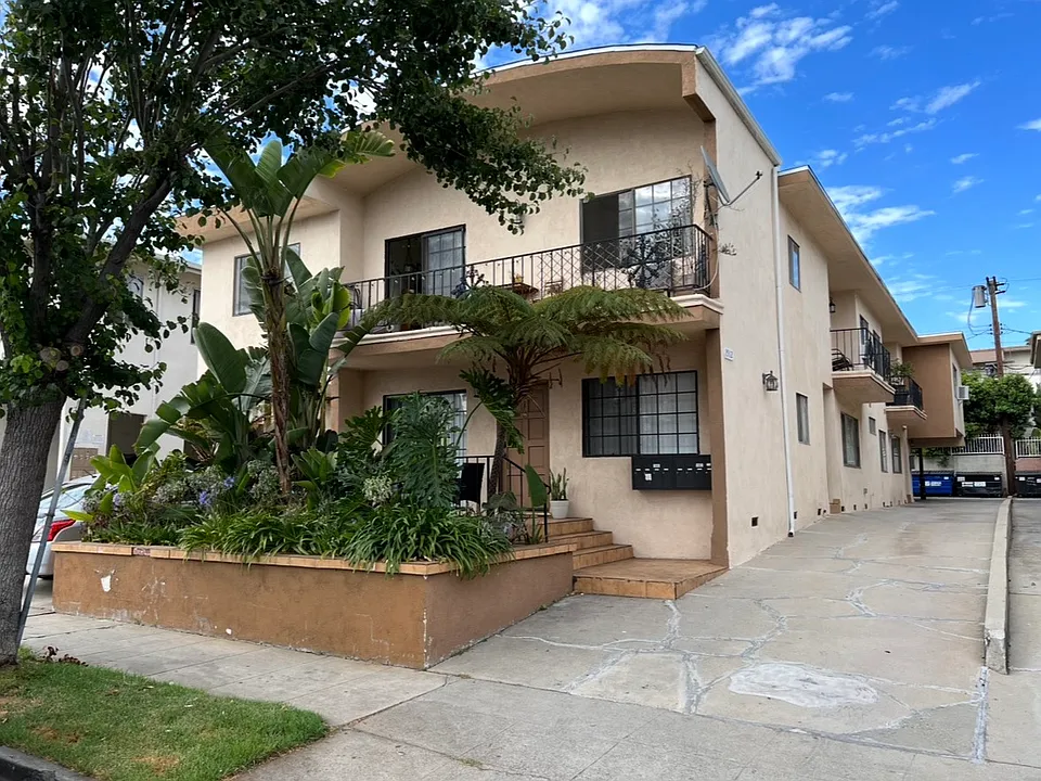 1512 Butler Ave #2