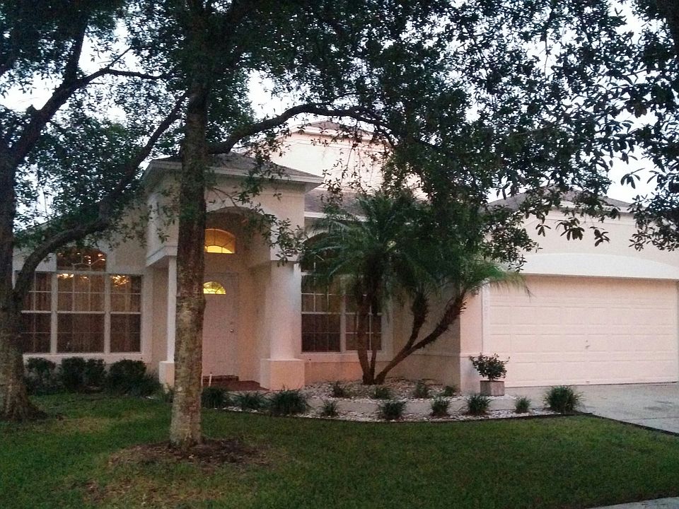 1st image of 19009 Silverbrook Dr