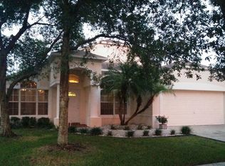 19009 Silverbrook Dr, Tampa, FL 33647