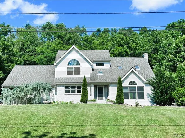 114 S Penn Dixie Rd, Nazareth, PA 18064