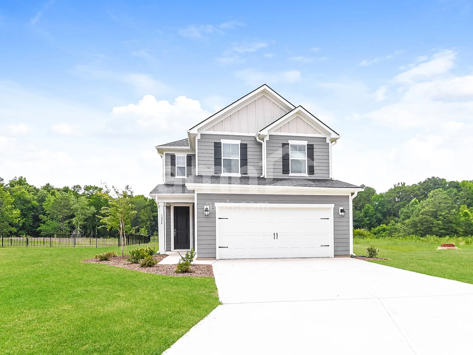 4 bed, 2.5 bath, 1977 sqft, $2,575 — Photo 1