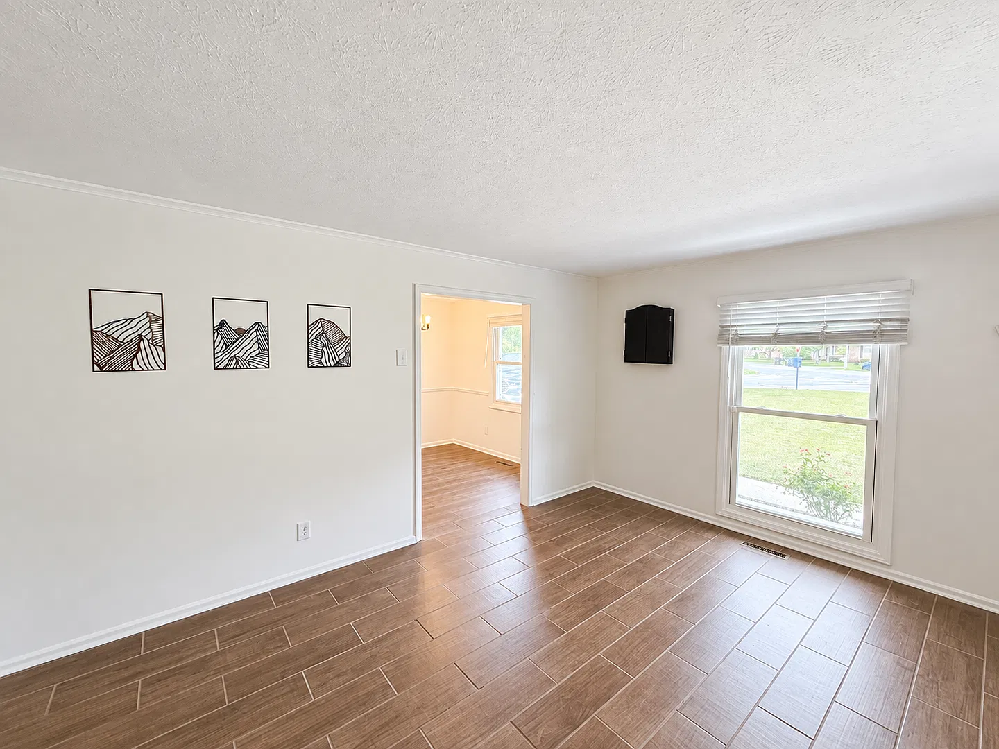 216 Haverhill Dr — Photo 4