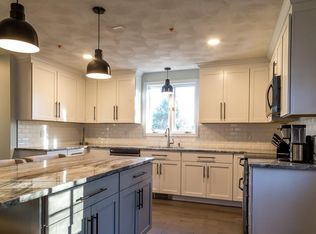 4 Pine Ridge Rd, Haverhill, MA 01830