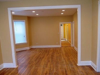 4th image of 4906 N Lawndale Ave #1