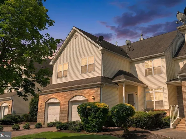 9 Shelley Cir, East Windsor, NJ 08520