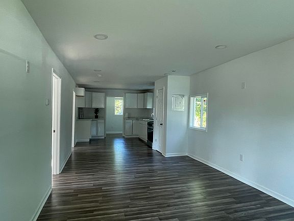 2nd image of 103 Mason St