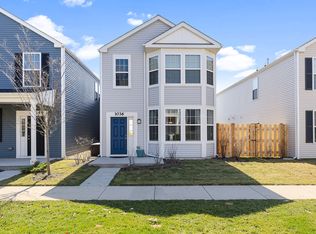 1036 Celebration Dr, Aurora, IL 60504