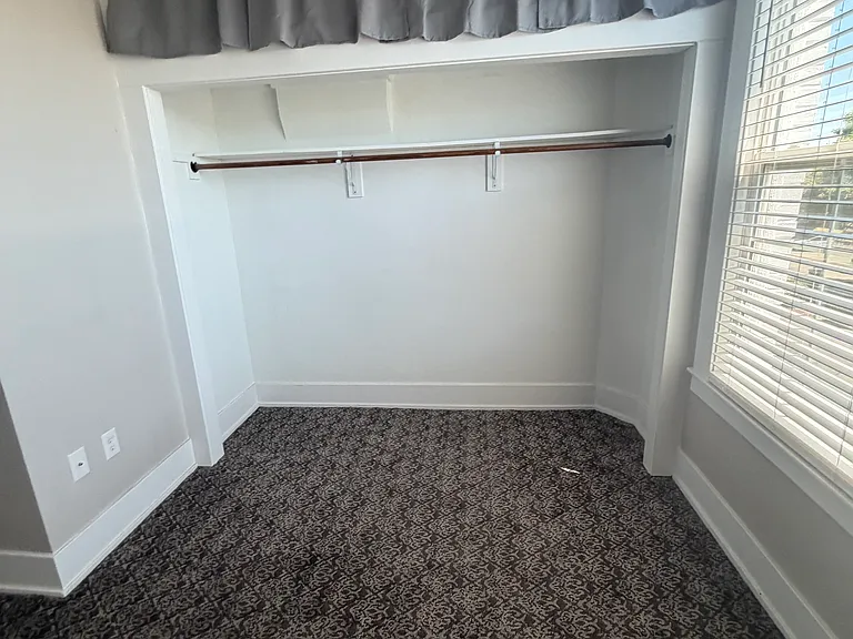 1241 Broadway Ave #A — Photo 6