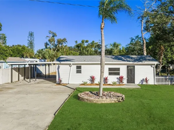 542 64th St S, Saint Petersburg, FL 33707