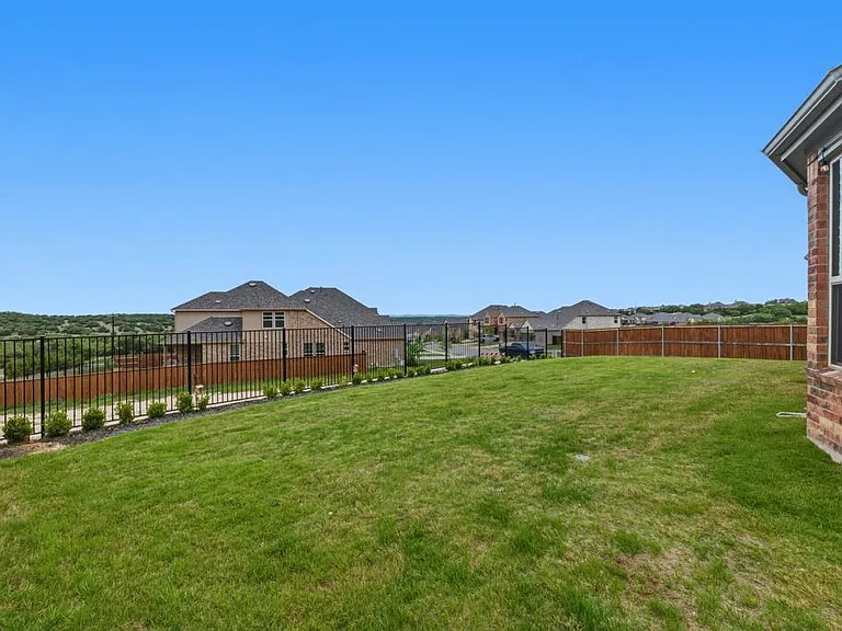 6700 Cliff Rose Dr — Photo 20