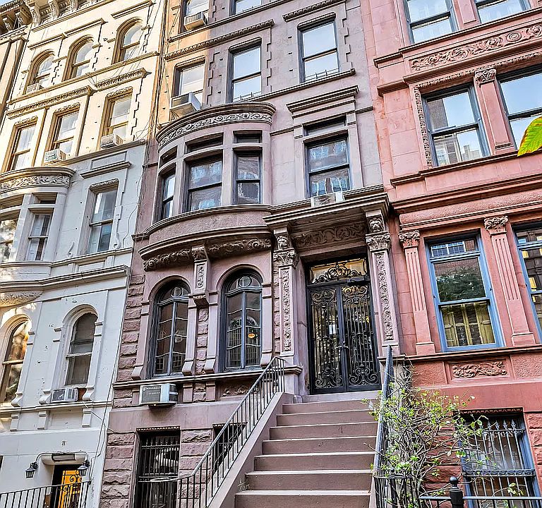 1st image of 23 E 92nd St