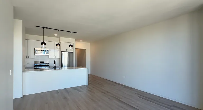 66 E Wacker Pl — Photo 2