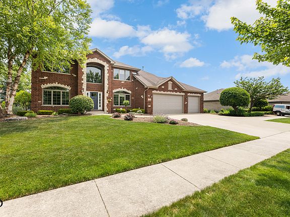 3rd image of 2758 Taylor Glen Dr