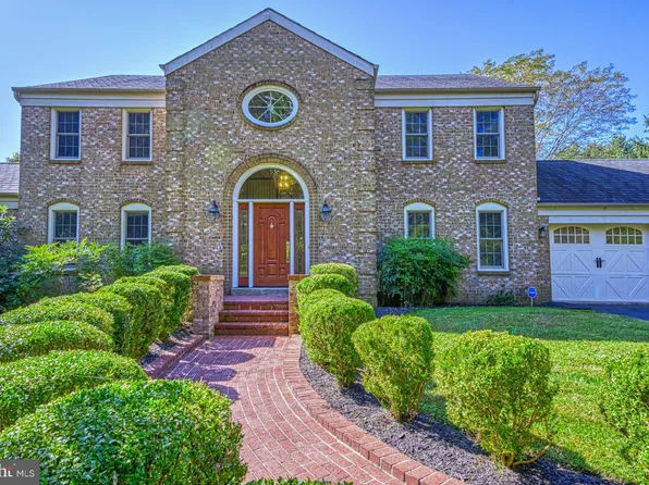 8544 Brickyard Rd, Rockville, MD 20854