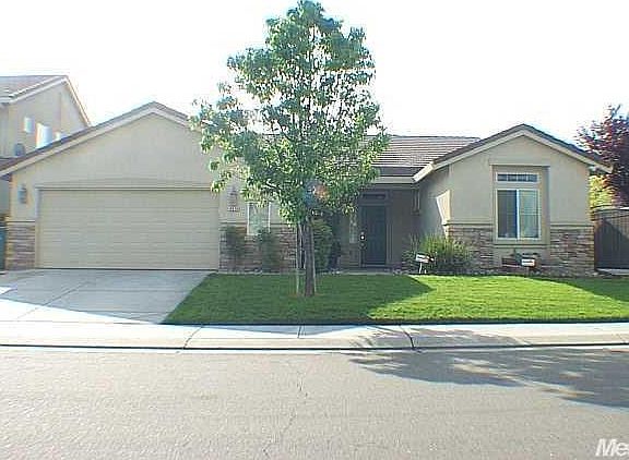 2nd image of 9514 Milan Dr