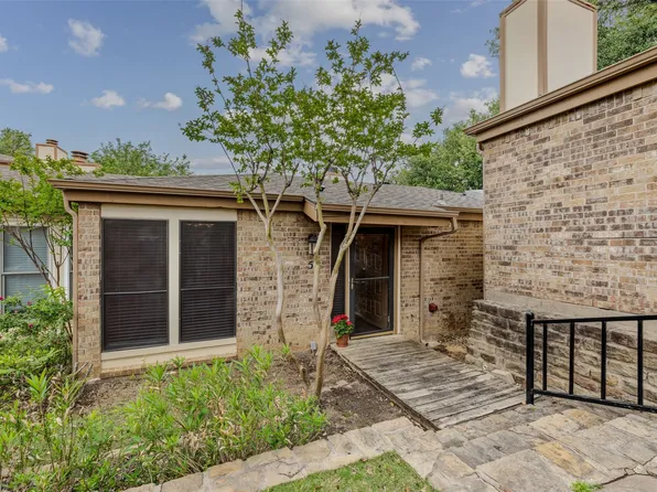 5 Cedar Ln, Bedford, TX 76021