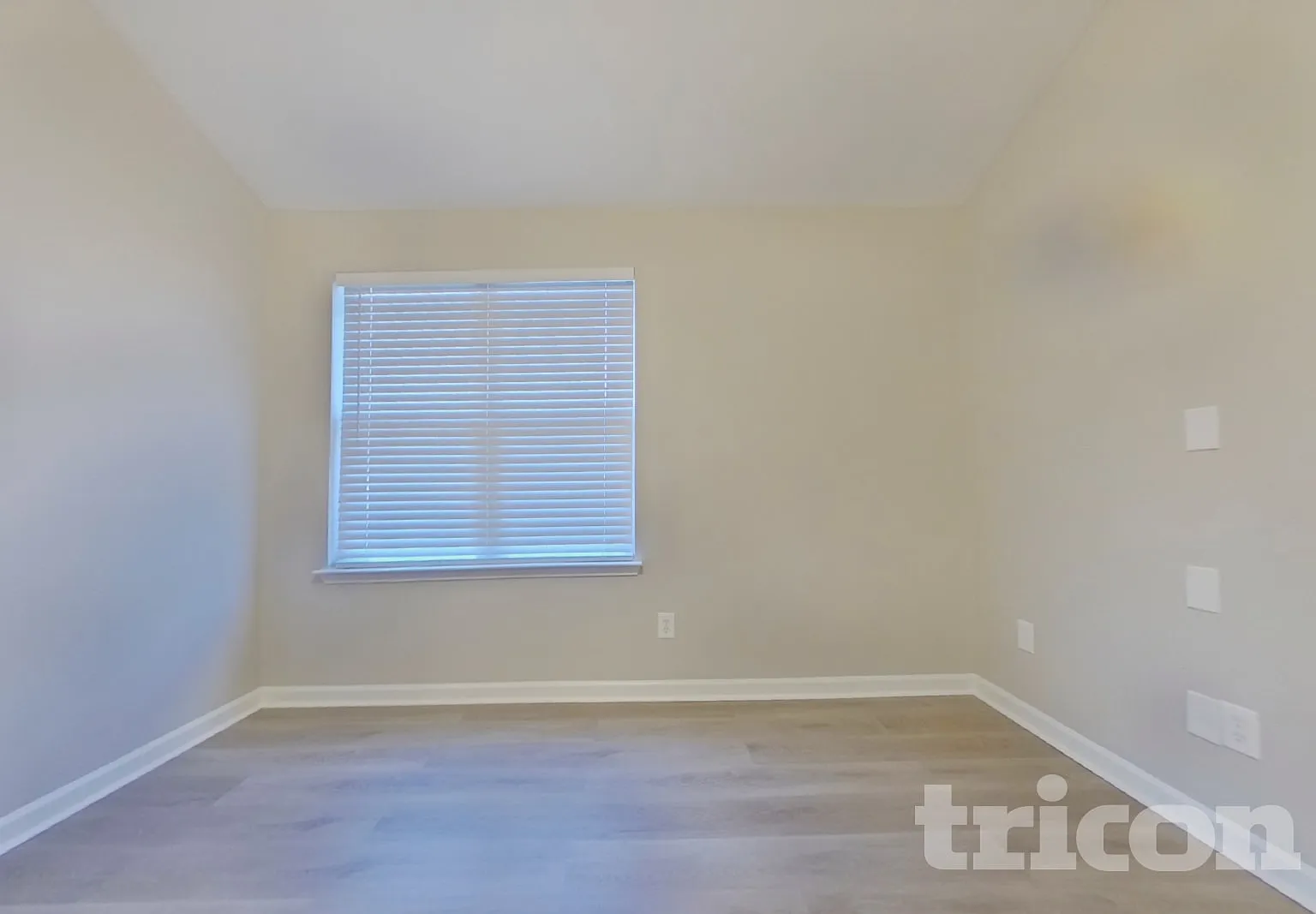 4701 Cedar Springs Dr Fort Worth TX — Photo 2