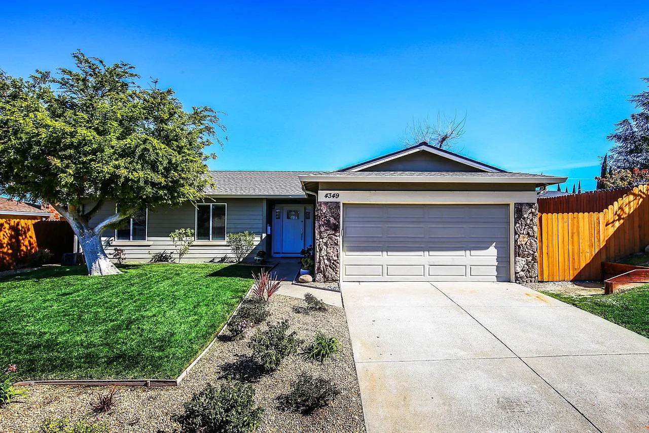 4349 Palo Verde Dr photo 1