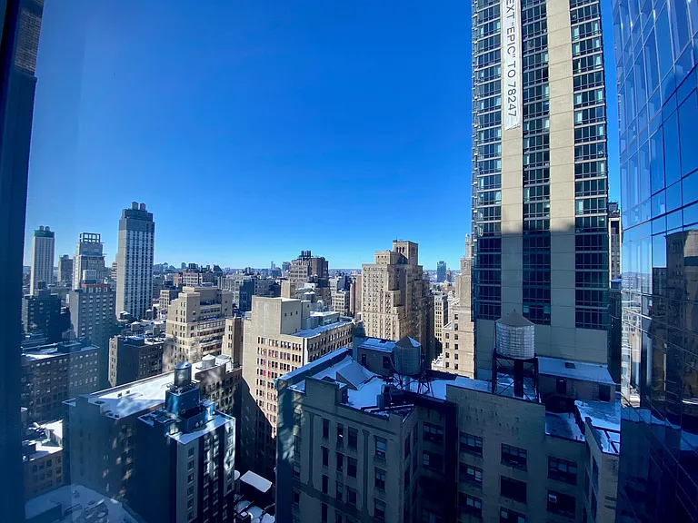 885 6th Ave #29A — Photo 9