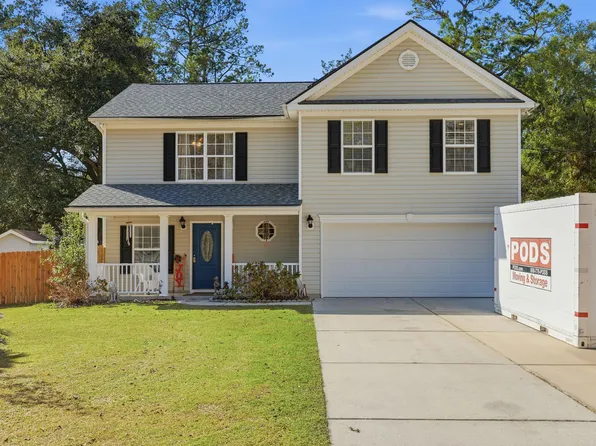 126 Oak Dr, Summerville, SC 29483
