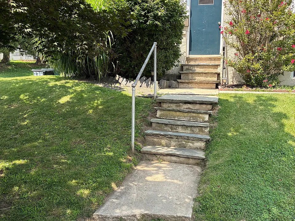 276 Summit Ave