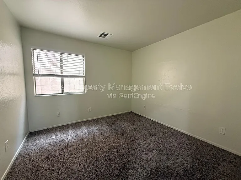 1225 W Shumway Farm Rd — Photo 17