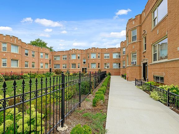 2nd image of 6507-6519 S California Ave #6519-2W