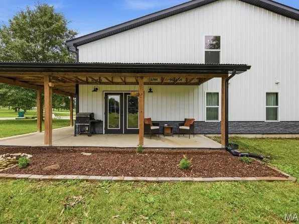 100 Briley Cir, Jonesburg, MO 63351