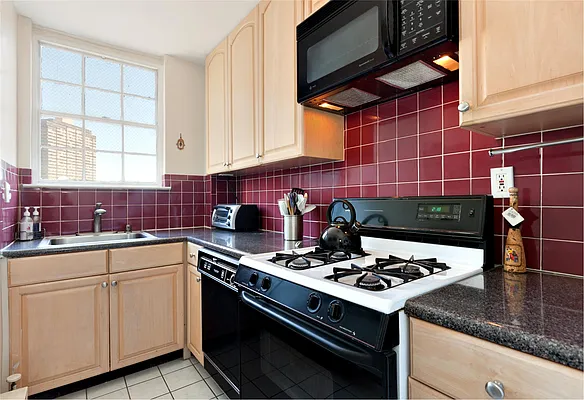 Sold by Douglas Elliman | media 14