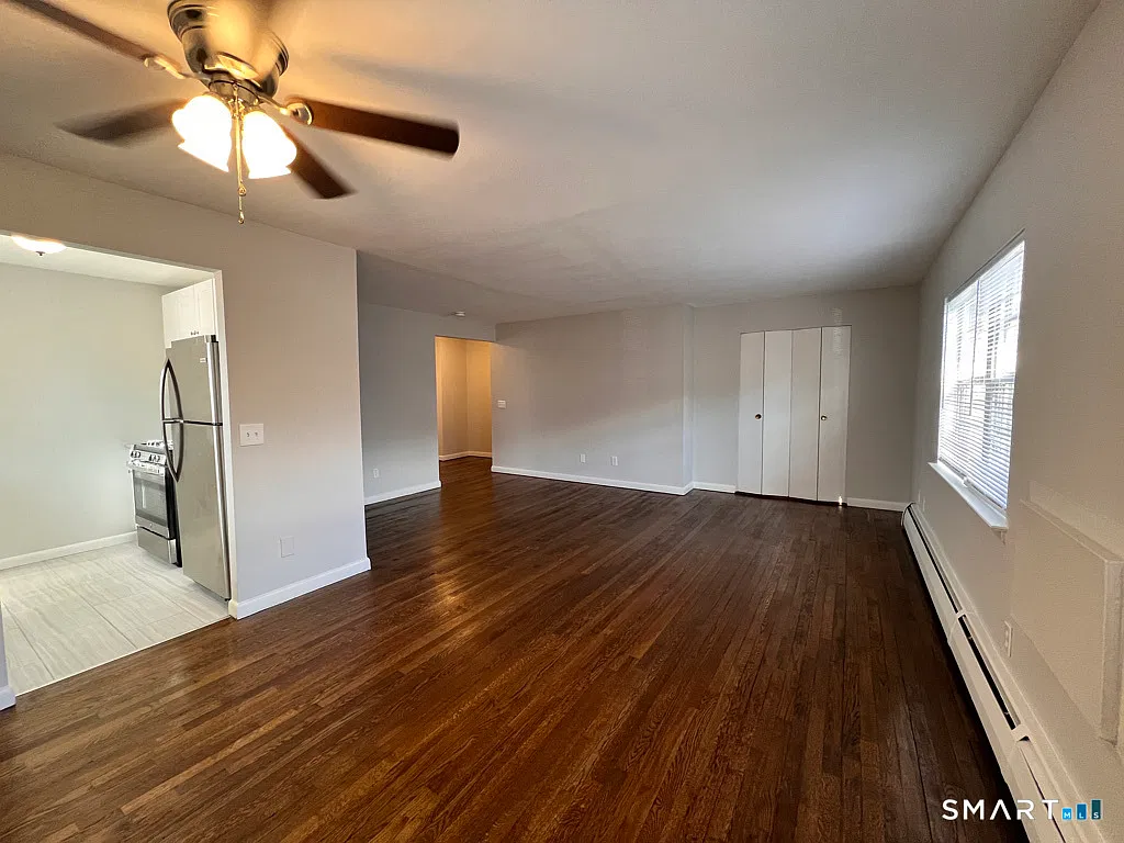 2 bed, 1.5 bath, 1100 sqft, $2,100 — Photo 4