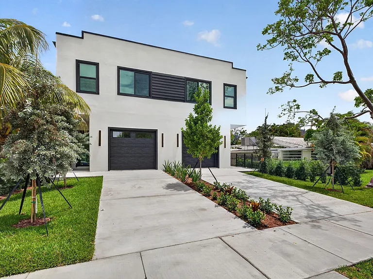 507 SW 11th St — Photo 6