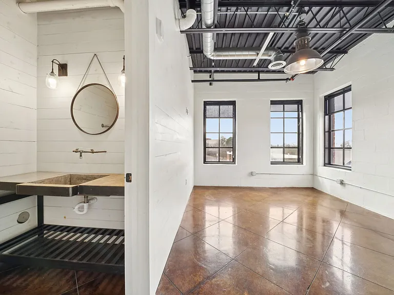 Lofts on 15th — Photo 23