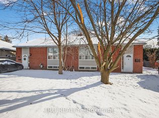 2430 Iris St #2428, Ottawa, ON K2C1C6