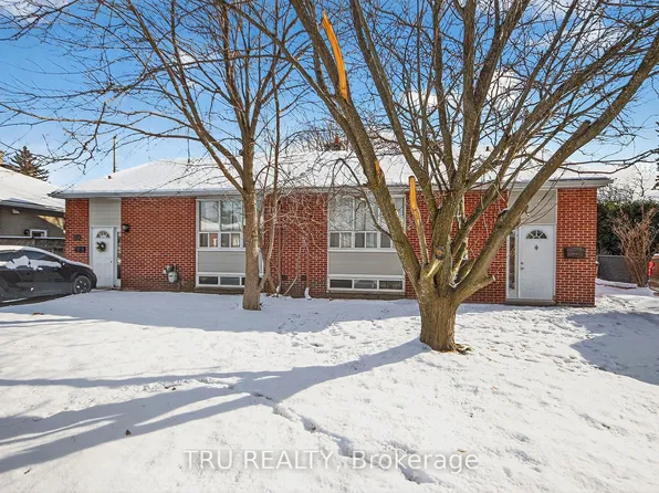 2430 Iris St #2428, Ottawa, ON K2C 1C6