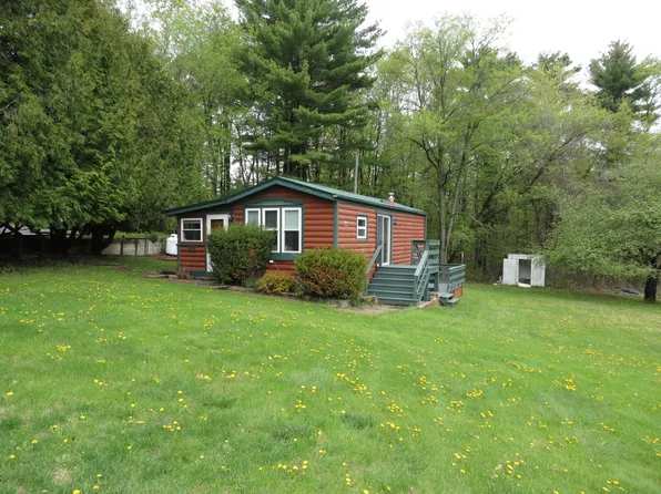 16 Bay Ln, Willsboro, NY 12996