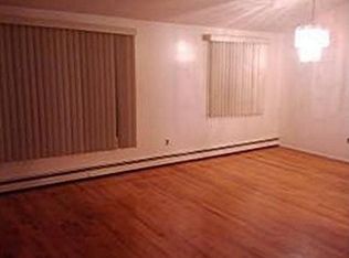 224 E 52nd St APT 2, New York, NY