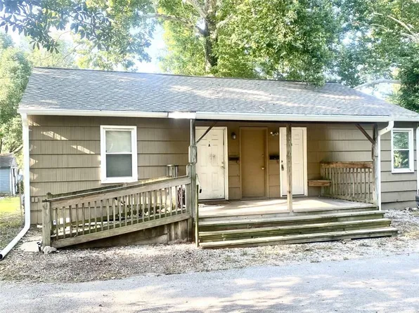 1921 S Ash Ave, Independence, MO 64052