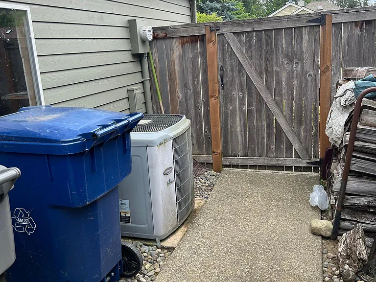Side yard access to backyard