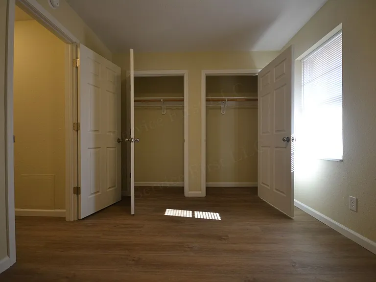 1909 Westmoor Dr — Photo 14