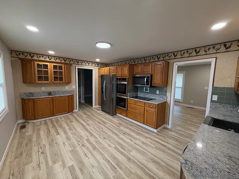 106 W Oak St — Photo 8